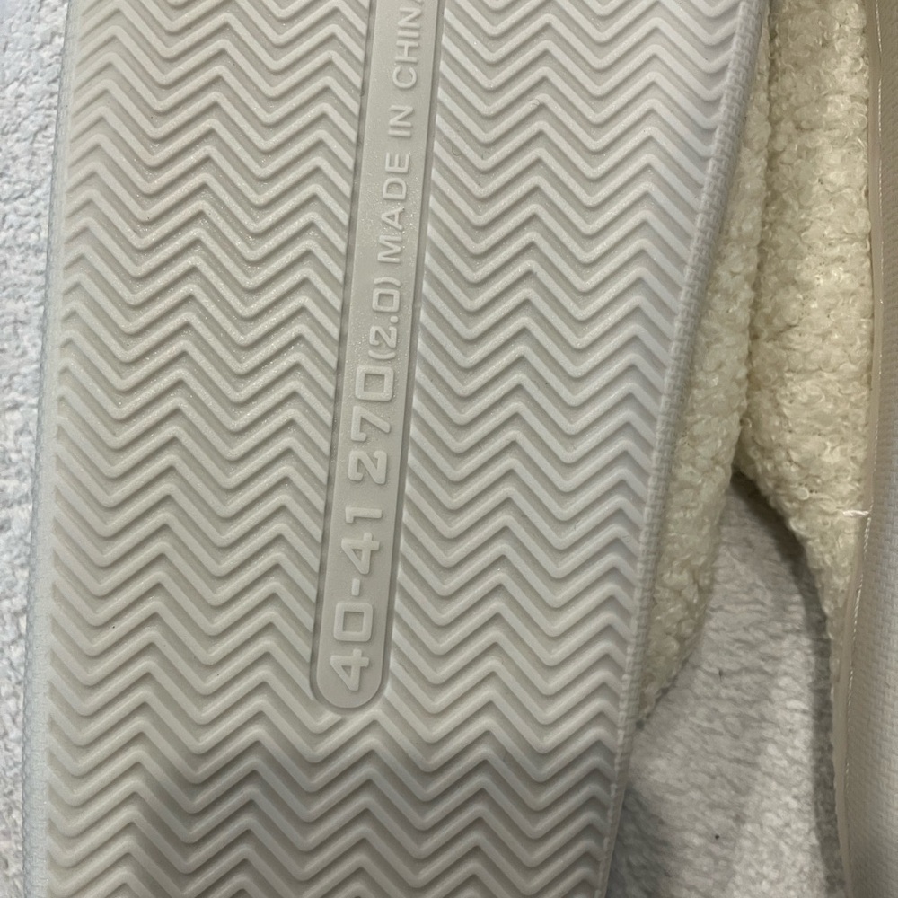 Source Unknown Cream & Pink Ghost Patch Fleece Sl… - image 4